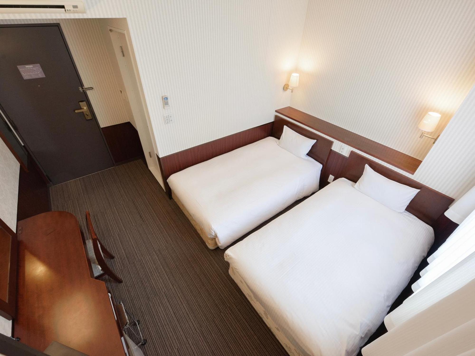 Hotel Hillarys Осака Экстерьер фото